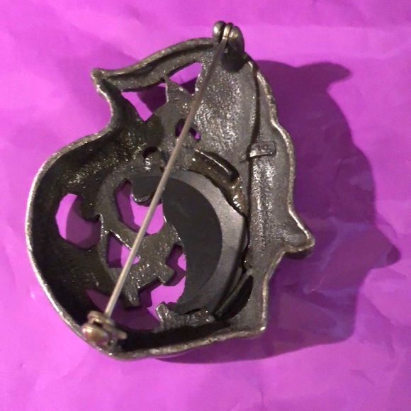 Halloween Brooch - Picture 3 of 3